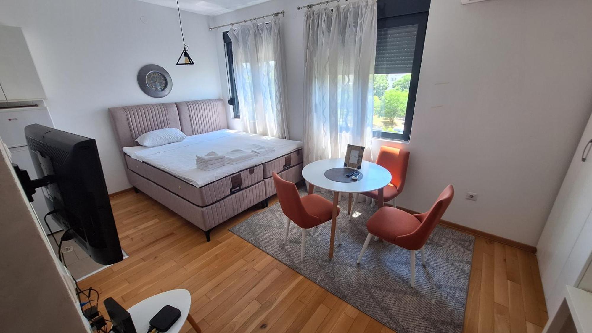 Appartamento Lijepo Pozicioniran Stan, Atrakcije Blizu Podgorica Esterno foto