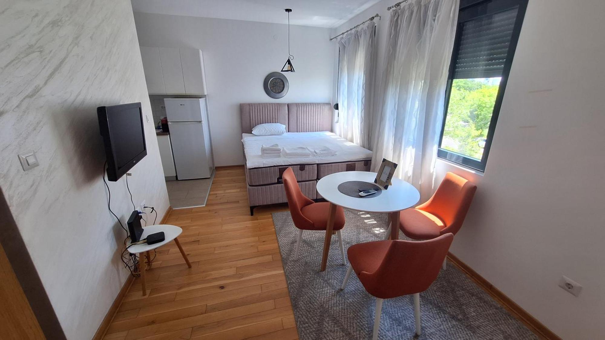 Appartamento Lijepo Pozicioniran Stan, Atrakcije Blizu Podgorica Esterno foto